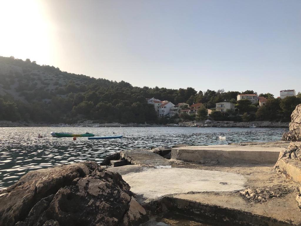 Apartmani Mares Ražanj מראה חיצוני תמונה